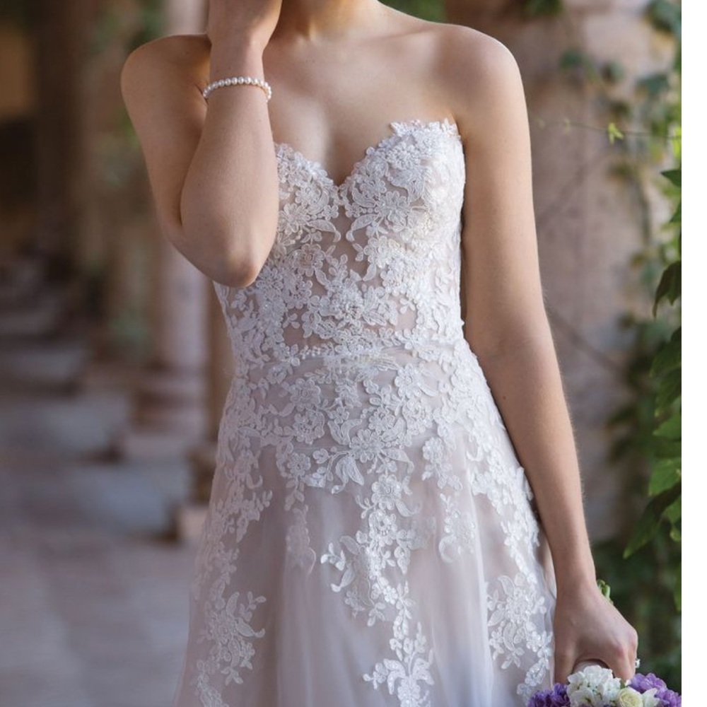 Sincerity Bridal Gown - never worn